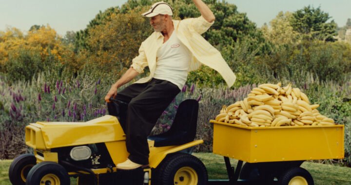 Ator de White Lotus Vira Sensação em Campanha da Jacquemus
